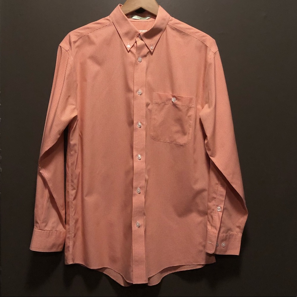 Men’s Orvis No-Iron Button Down Shirt in Medium